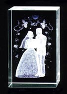 結婚祝い・誕生日祝いの贈り物に３Ｄクリスタルガラスアート