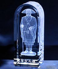 メモリアルアイテムに癒しの仏像