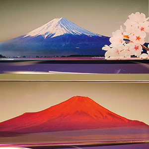 フルカラー絵柄入りクリスタル楯（盾）ダイヤカットアーチ型の「富士山と桜」と「赤富士」