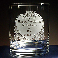 結婚祝いプレゼントのロックグラス